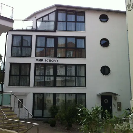 Pier 公寓